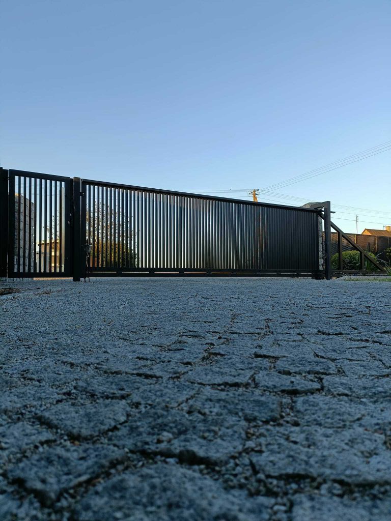 r10